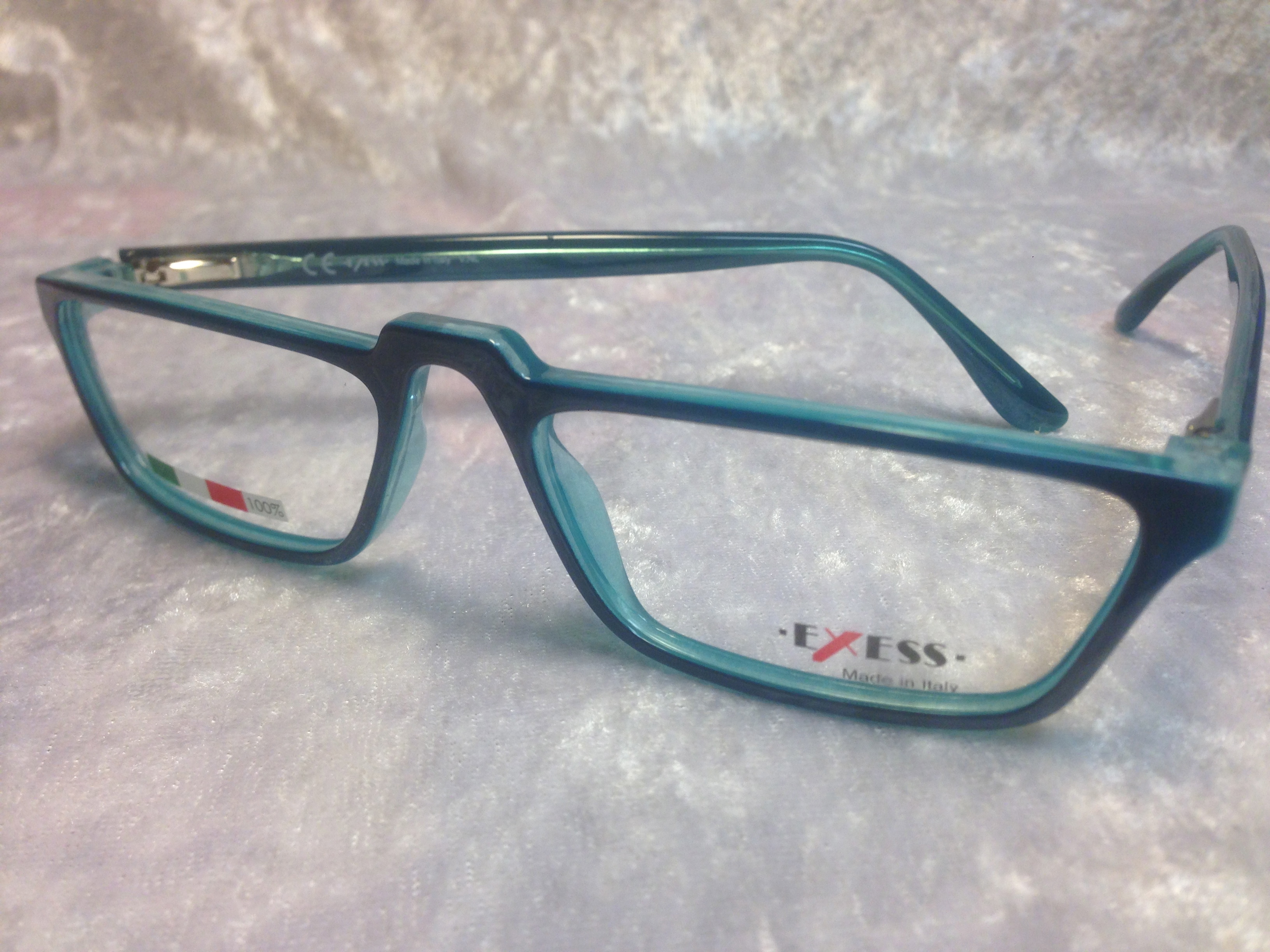 Exess - 513 col. A786 54/18
